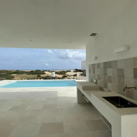 Islander Cala Morell